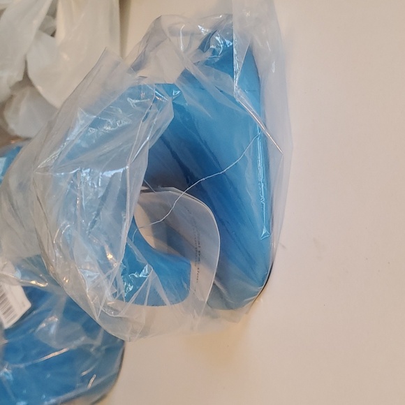 🔥 New Neck and Shoulder Relaxer, Cervical Traction Device Chiropractic Pillow - Picture 11 of 13